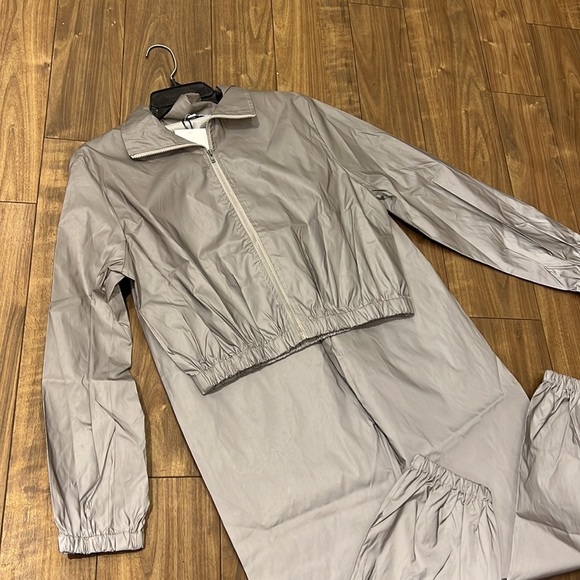 New Tik Tok Reflective Silver Set NWT - Picture 2 of 2